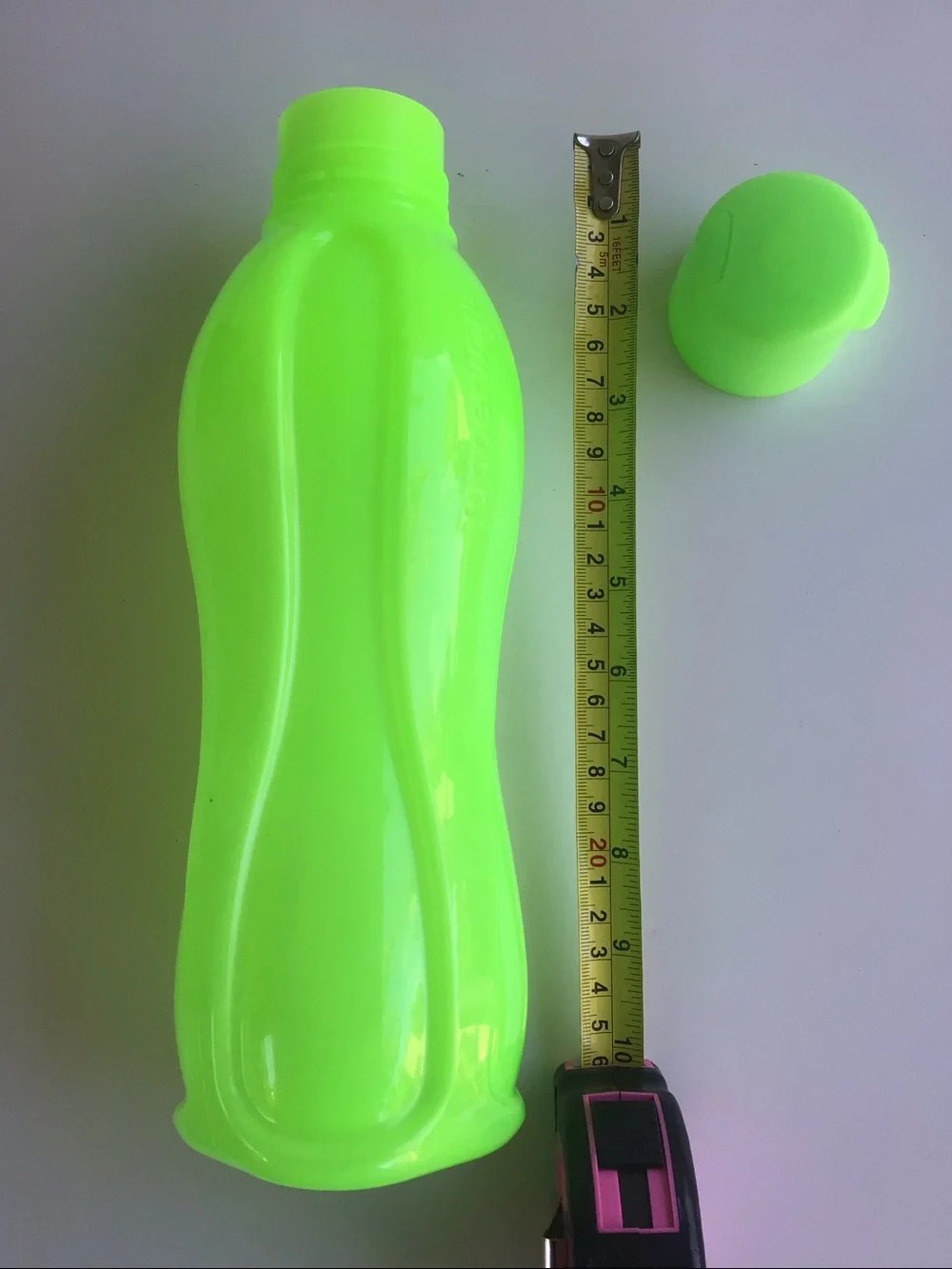 Tupperware lime neon green water bottle